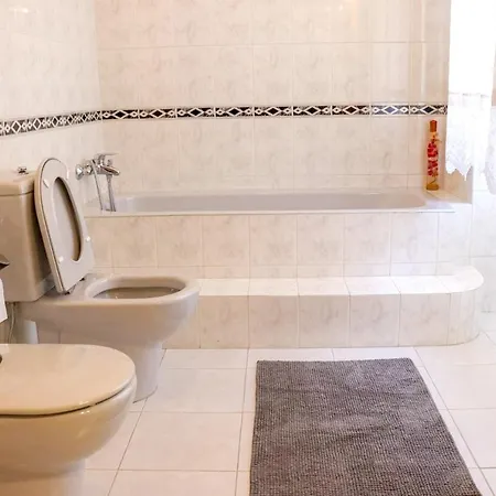 Villa Rua Frei Custodio Barroselas